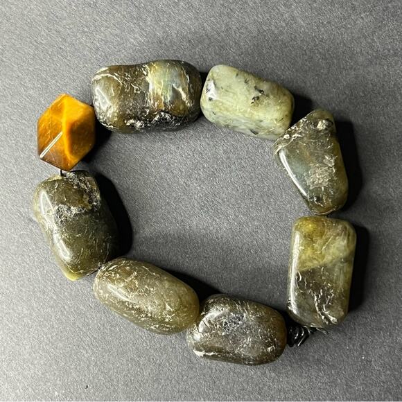 Chunky Labradorite Stone Stretch Bracelet Tumbled Gemstone - Picture 4 of 4